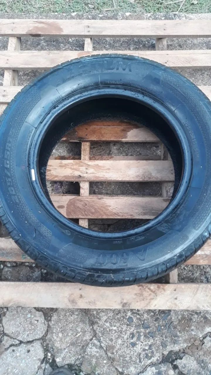 Pneu Arthum 205/65 R15 - Usado em Boas Condições!