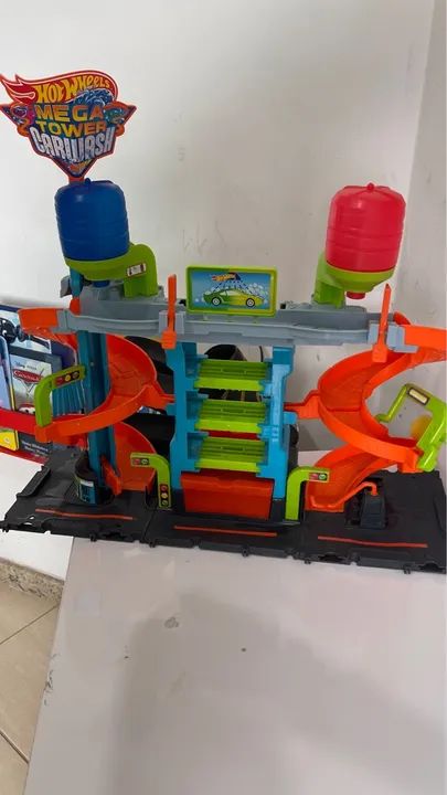 Lava jato hotwheels 