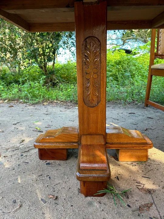 Conjunto de Mesa de Jantar em Madeira Maciça - Foto 4