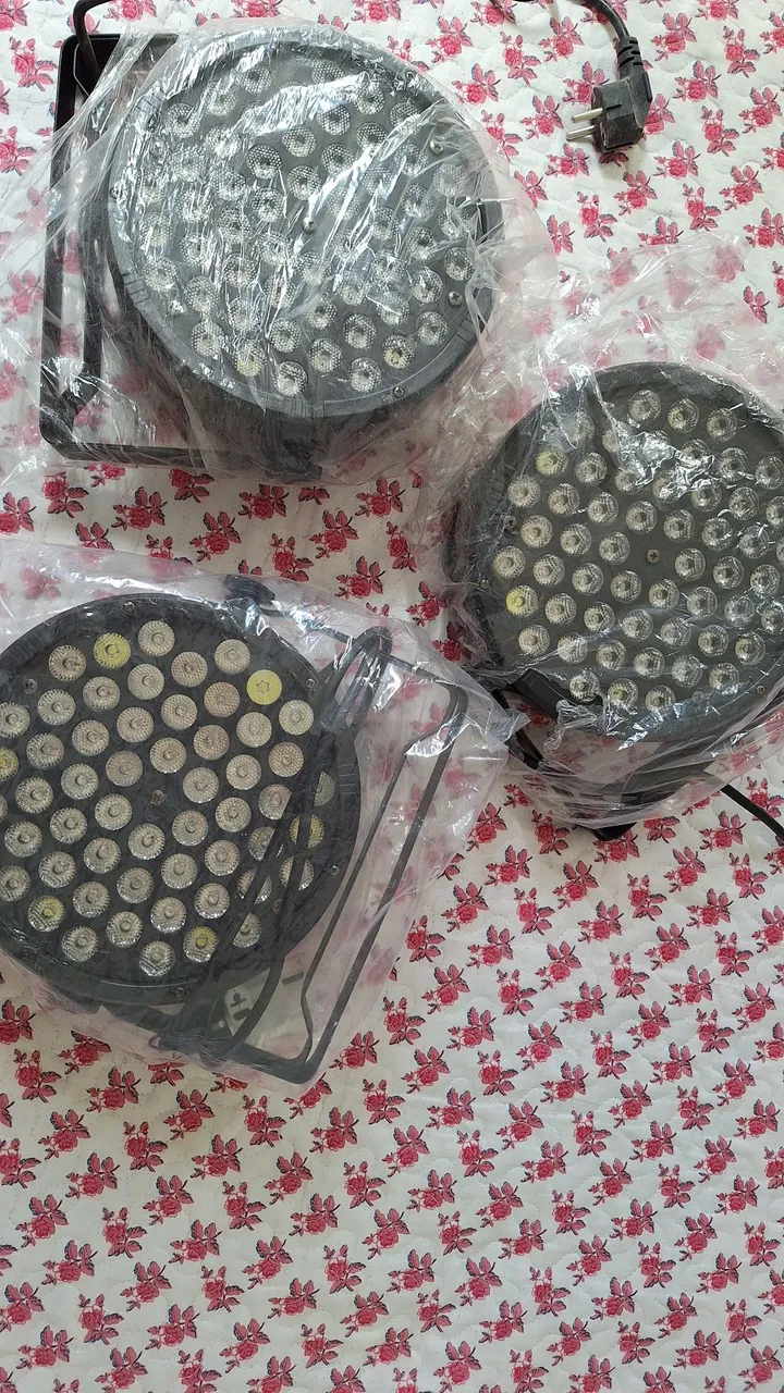 Refletores LED para Iluminação de Palco ou Eventos
