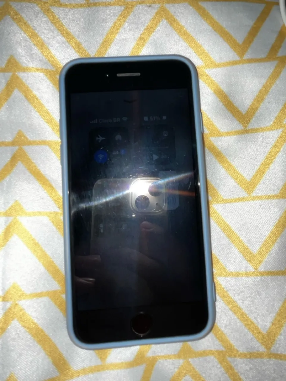 iPhone SE/64gb R$ 850,00