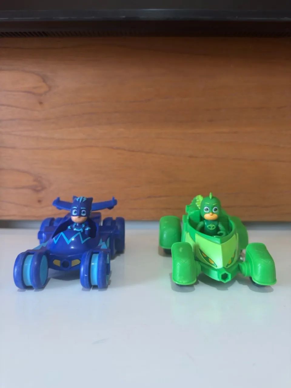 Carrinhos PJ Masks - Catboy e Gekko - Menino gato e Lagartixo 