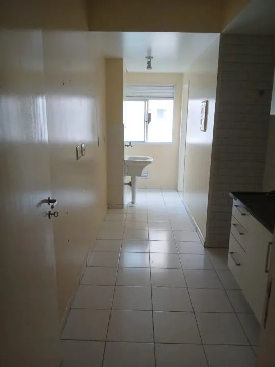 Alugo apartamento prox. Max Teixeira