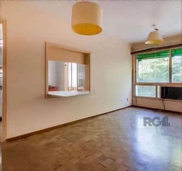 Apartamento no bairro Nonoai de 2 dormitórios e vaga