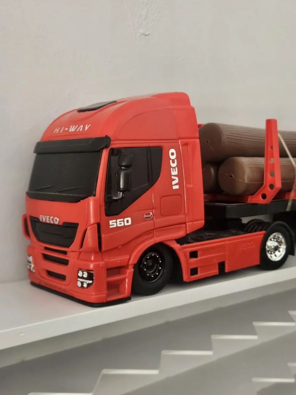Iveco Hi-Way Vermelho - Foto 3