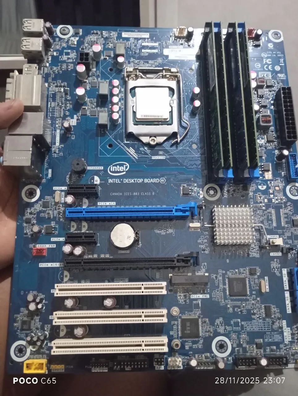 Vendo está placa mãe em bom estado  com 16 gigas de memória  - Foto 2