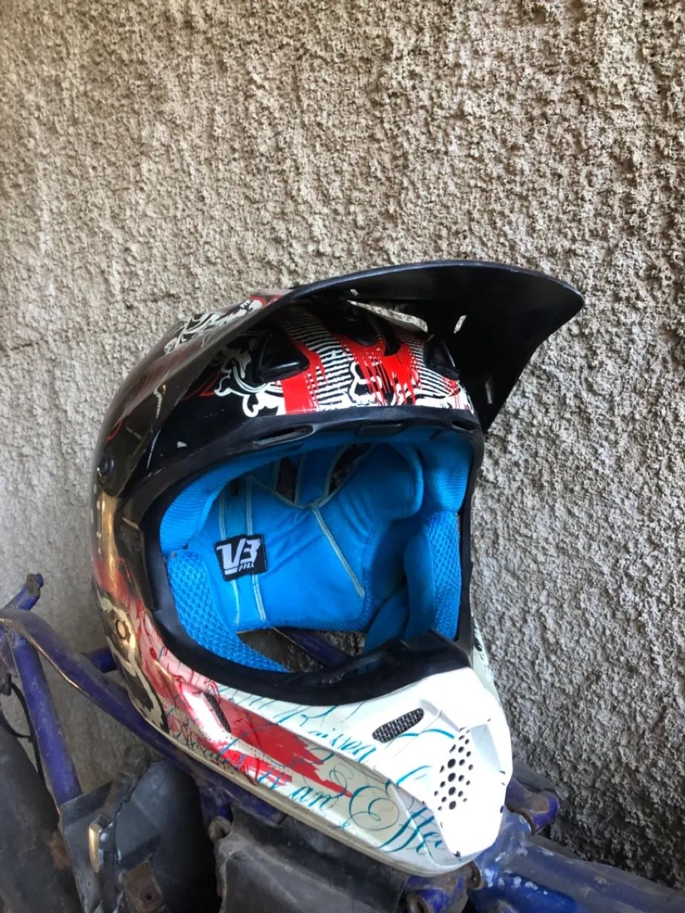 Capacete de Motocross Fox V3 - Design Exclusivo