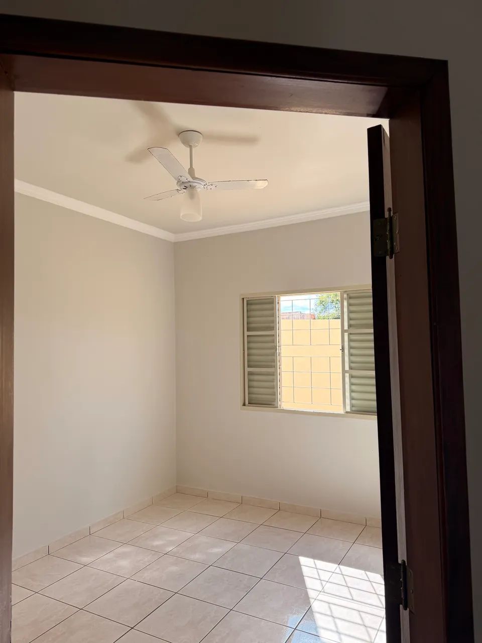 Vendo casa na região central de Paranavaí  - Foto 4