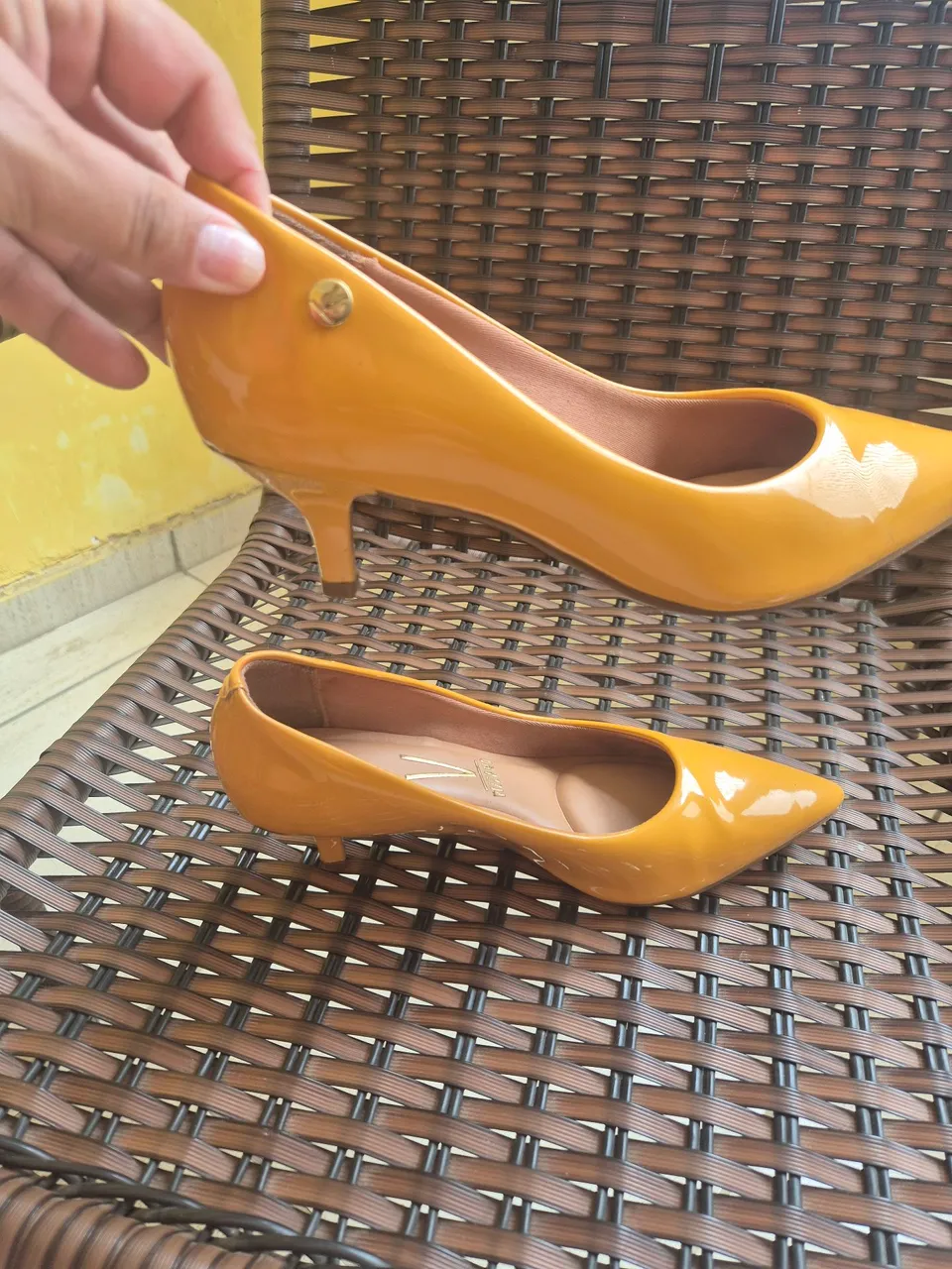 Scarpin Vizzano Amarelo