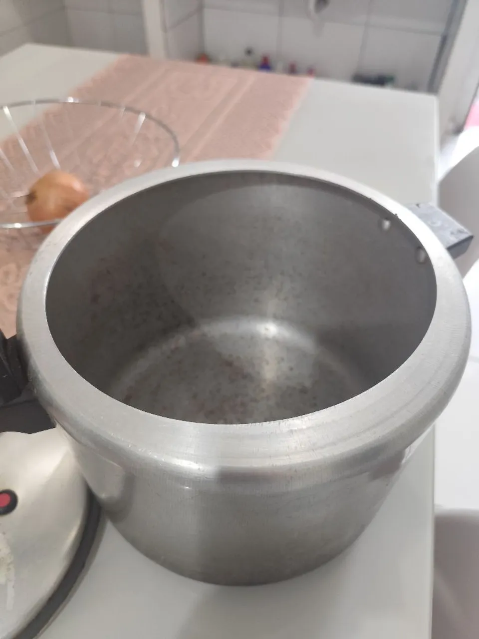 Panela de pressão grande