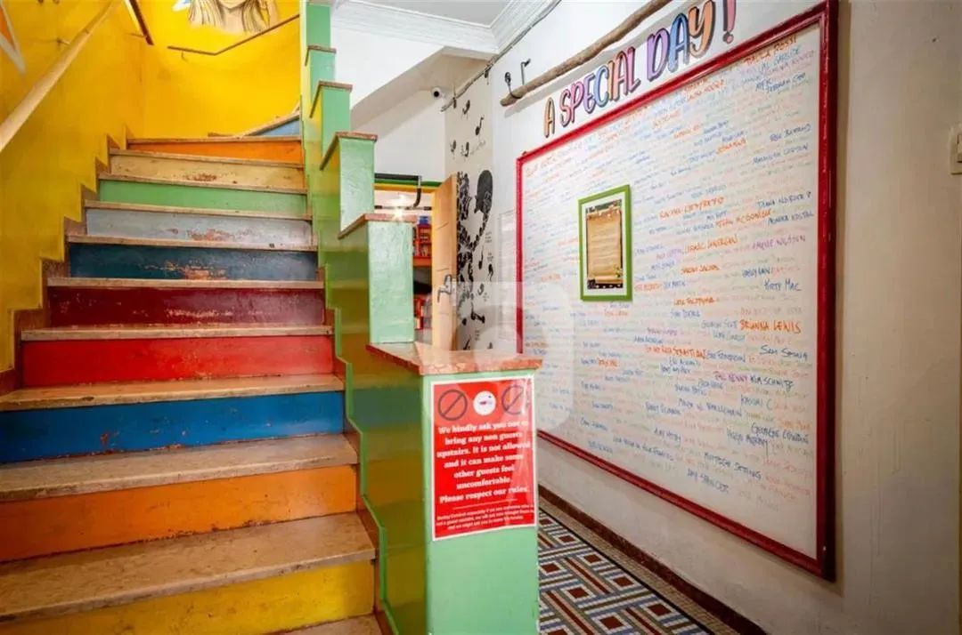 PRÉDIO EM SANTA TERESA FUNCIONANDO COMO HOSTEL  VERSÁTIL PARA USO COMERCIAL OU RESIDENCIAL - Foto 2