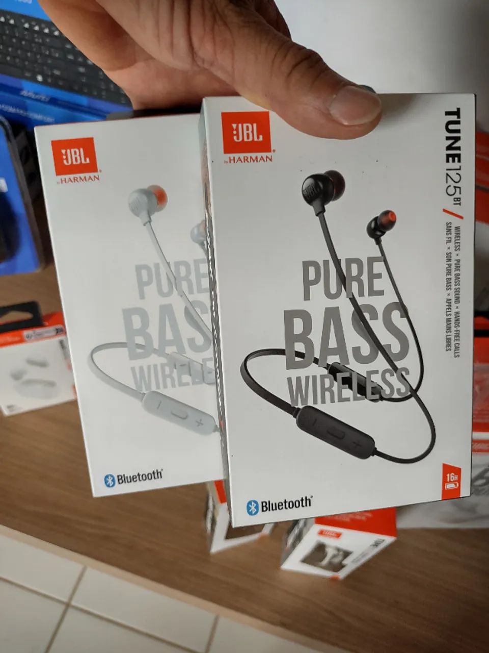 Fone de ouvido JBL Tune 125bt?Bluetooth - Foto 4