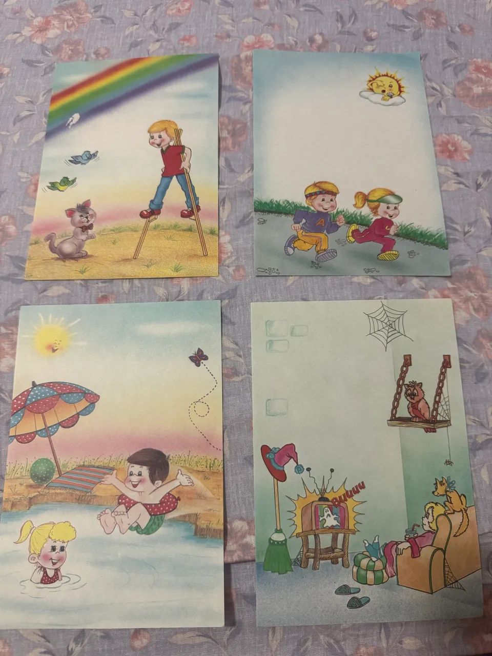 Kit com 4 papéis de cartas coloridos , raro da década de 80/90