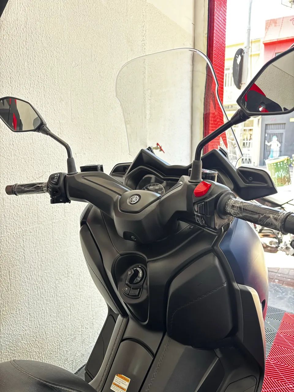 YAMAHA XMAX 250 ABS - Foto 5