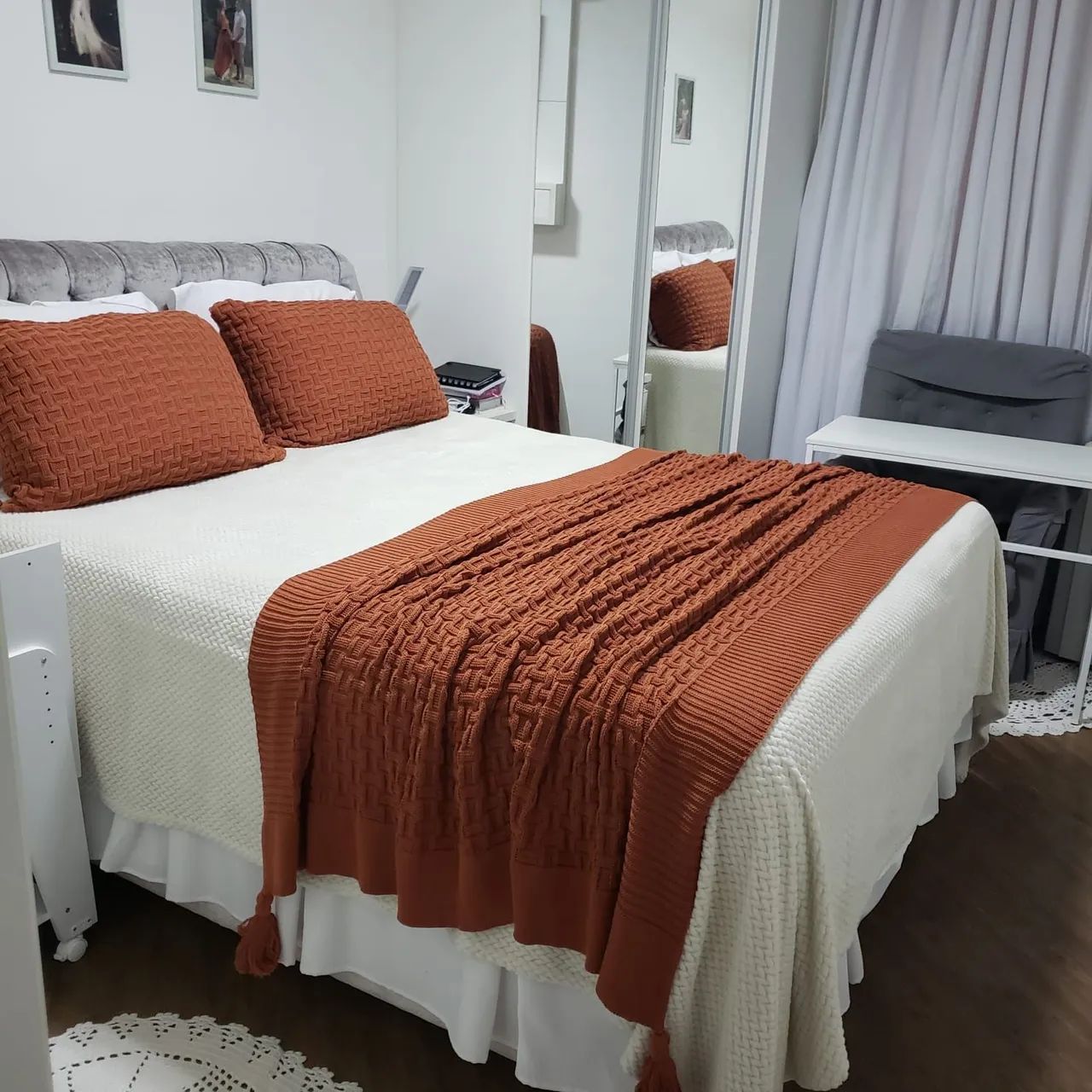 Cabeceira de Cama Queen em Veludo Cinza - Foto 5