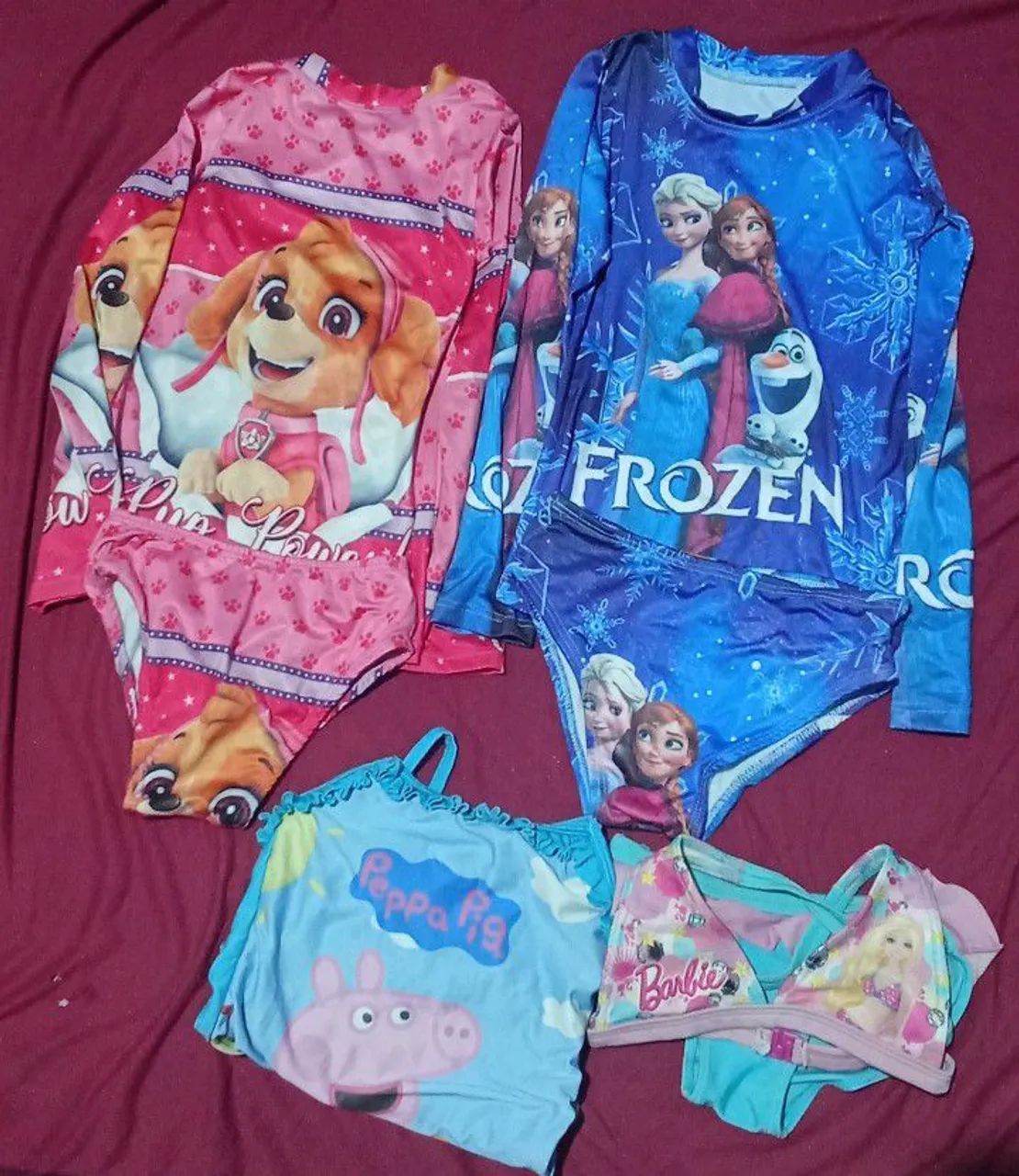 Conjunto de roupas de praia infantis - Personagens