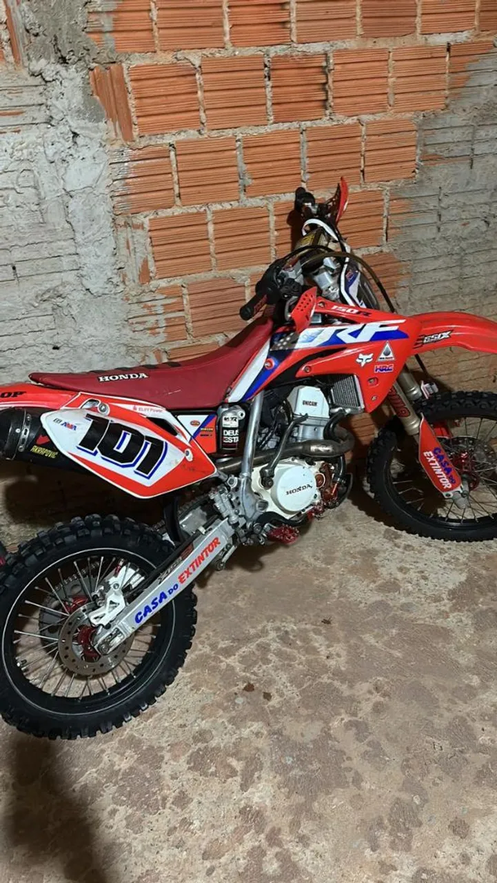 CRF 150 R importada