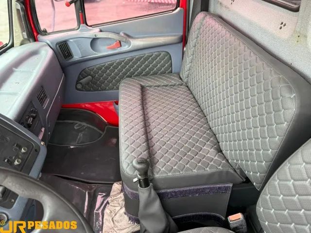 mercedes benz mb 1622 ano 2002 truck 6x2 com sider 8.70m - Foto 12