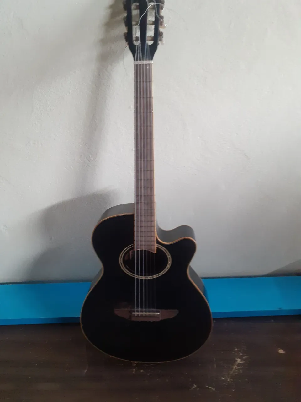 Violão acústico preto