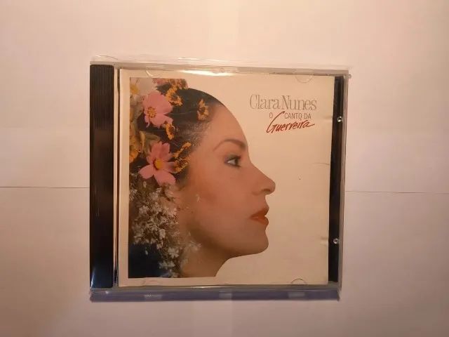 cd clara nunes - o canto da guerreira (usado)