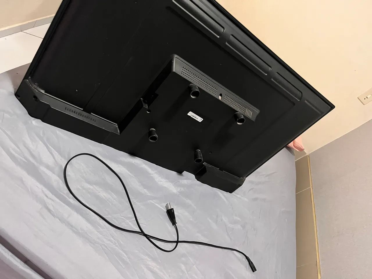 TV 42 POLEGADAS BRITÂNIA - PHILCO - Foto 3