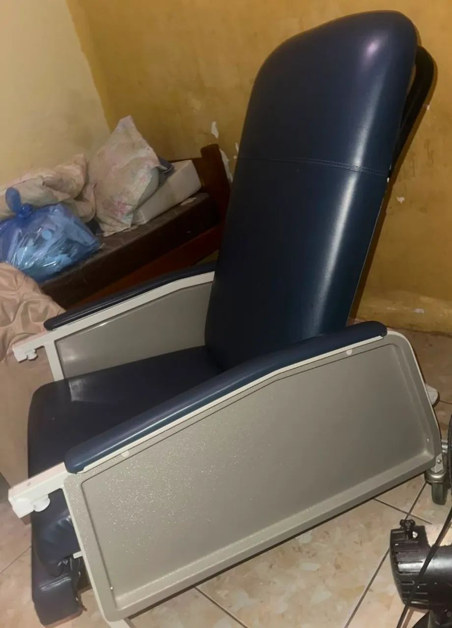 Aluguel Cama hospitalar e cadeira  - Foto 4