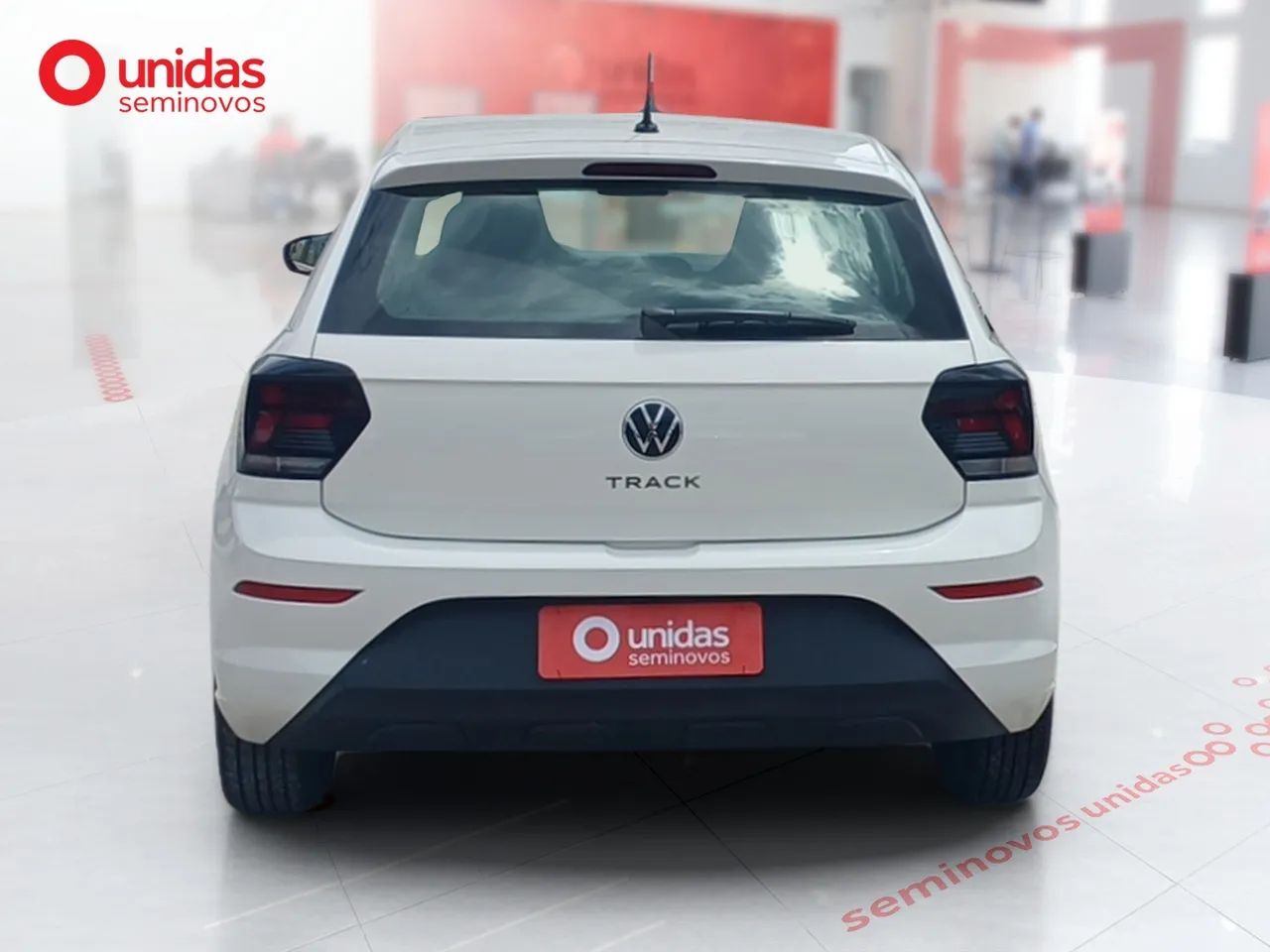 Volkswagen Polo Track 1.0 Flex 12V 5p, foto 11 de 20