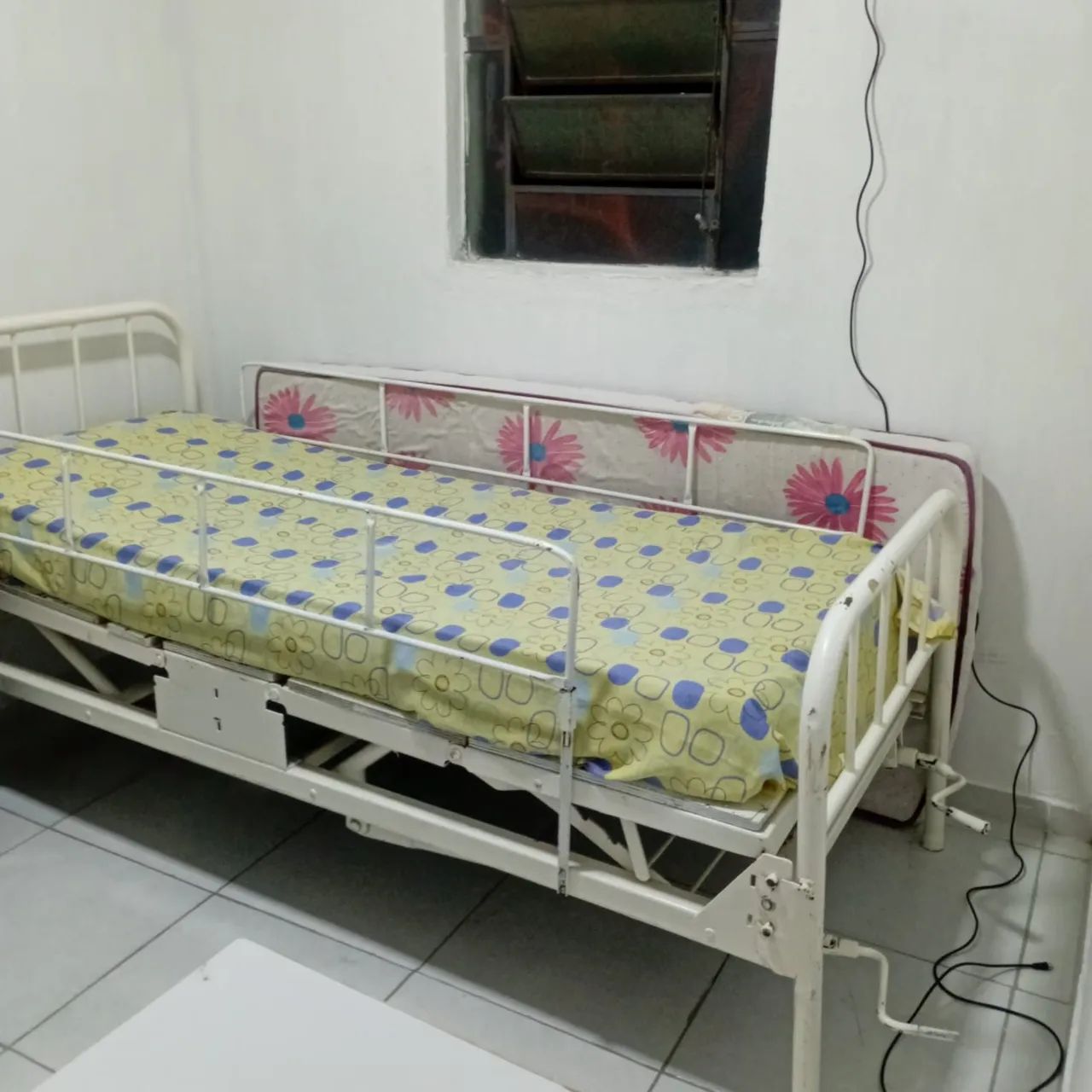 Cama hospitalar 