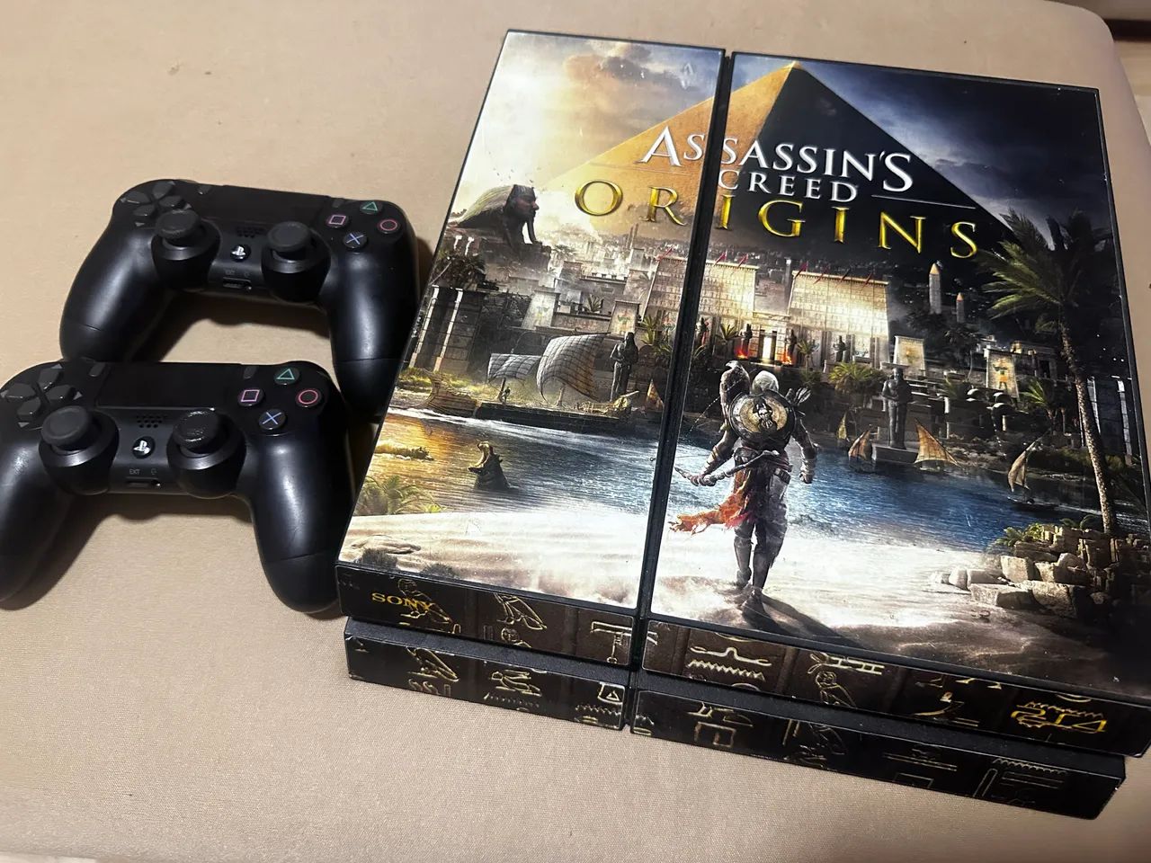 PS4 Fat - Versão Assassins Creed