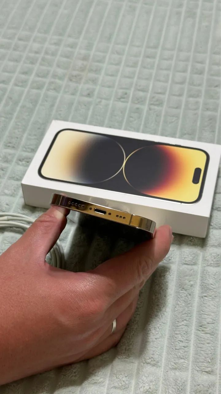 iPhone 14 PRO - 256gb dourado - Foto 2
