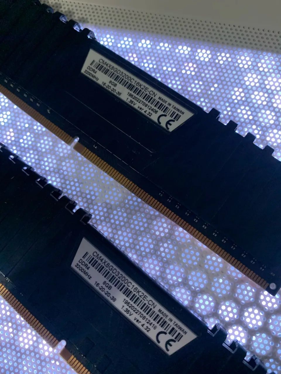 Memoria RAM 2x8gb - Foto 2