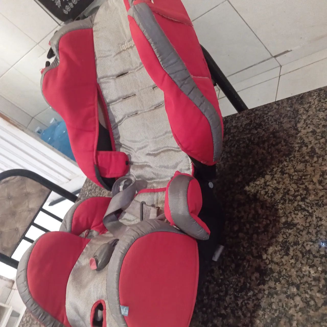 Cadeirinha pra criança  - Foto 2