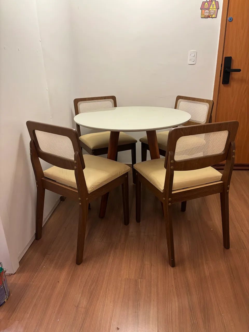 Conjunto mesa e cadeira  - Foto 3