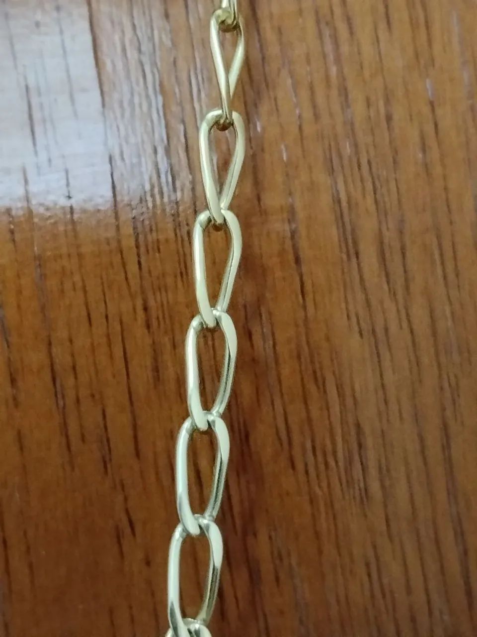 Joia ouro amarelo e detalhes em branco. Imponente  - Foto 3