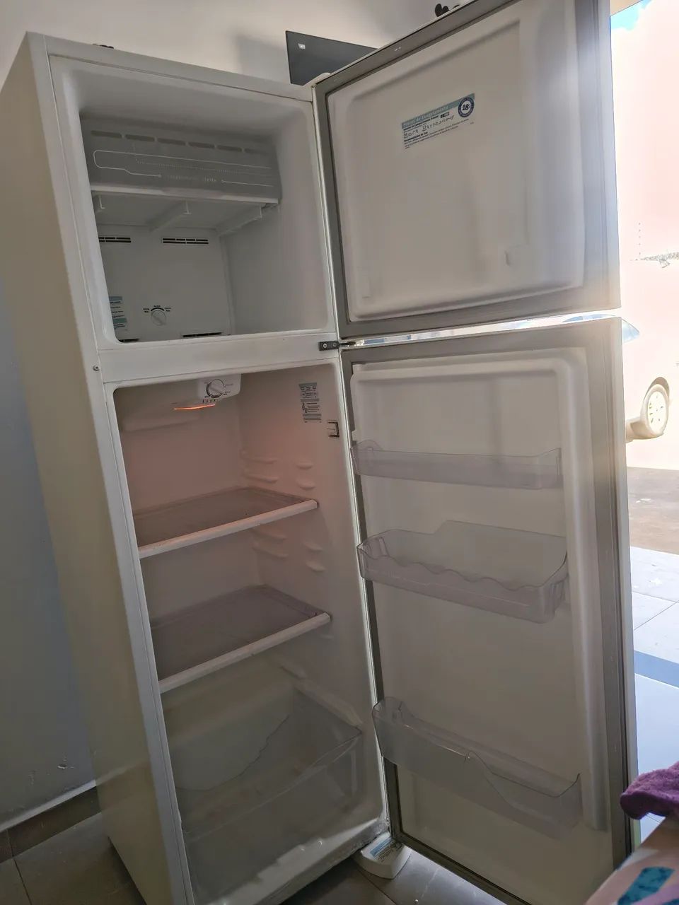 Geladeira Electrolux gelo séco funcionando perfeitamente 