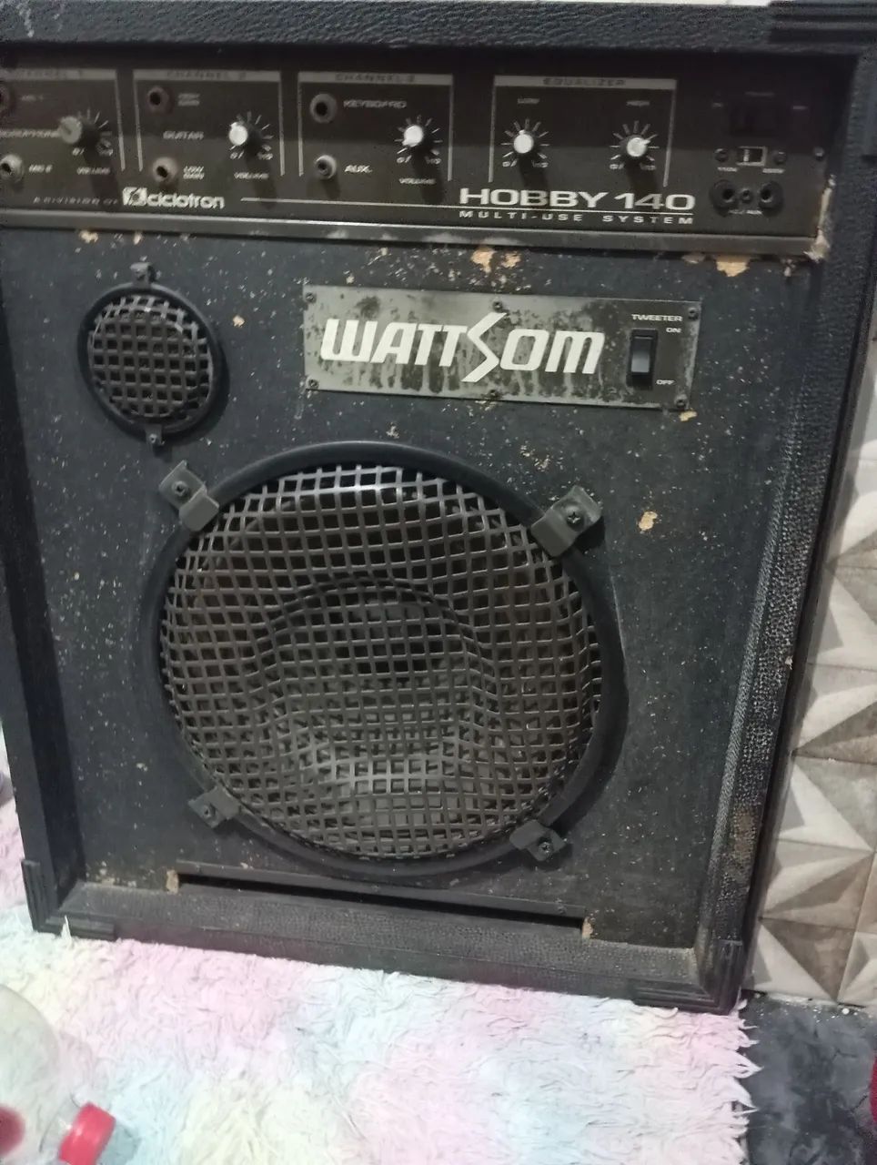 Caixa de som wattsom