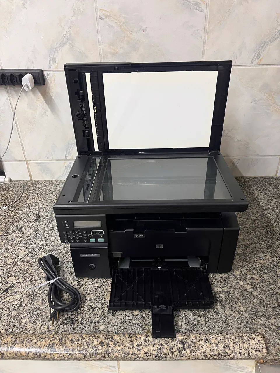 Impressora HP LaserJet Pro M1212nf - Foto 3