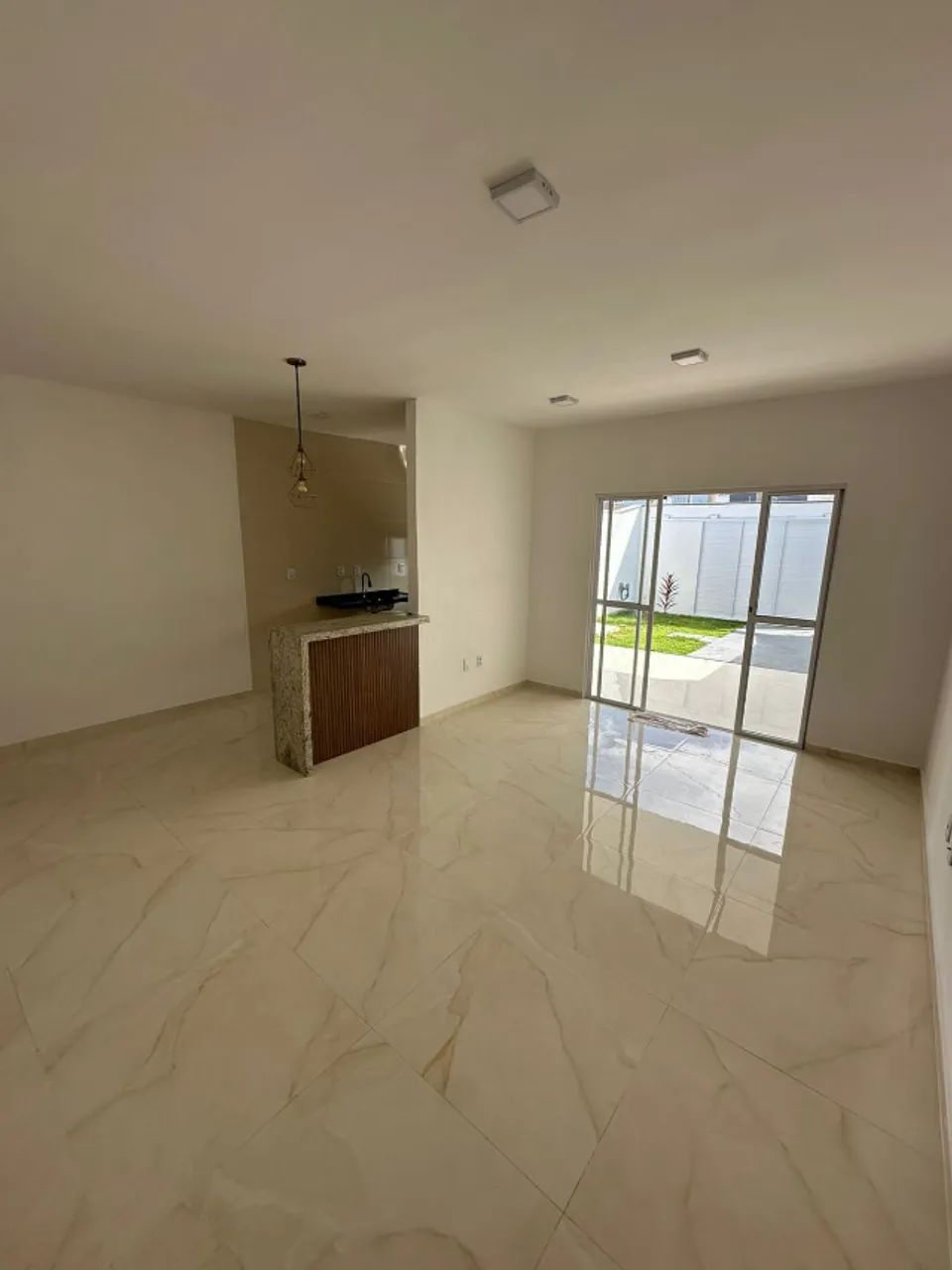Casa no Barrocão com três dormitórios sendo um suíte - 86m² - Foto 2