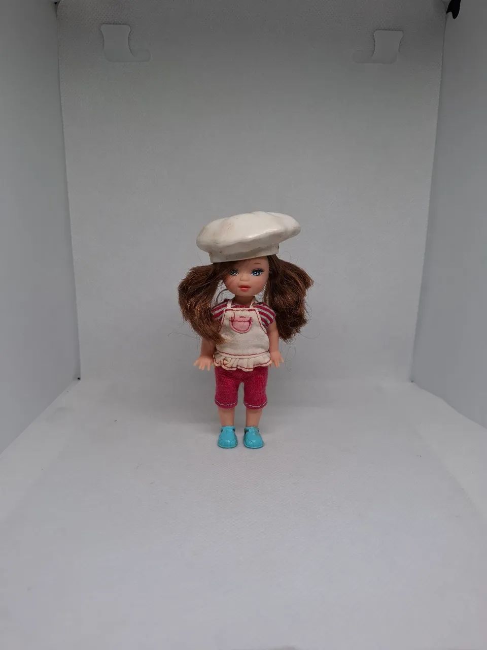 Boneca Nelly Mini com Roupa Original