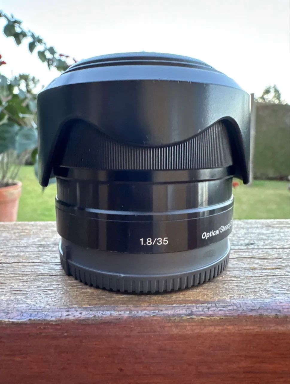 Lente Sony emount SEL35f18 - 35mm f1.8 - Foto 4