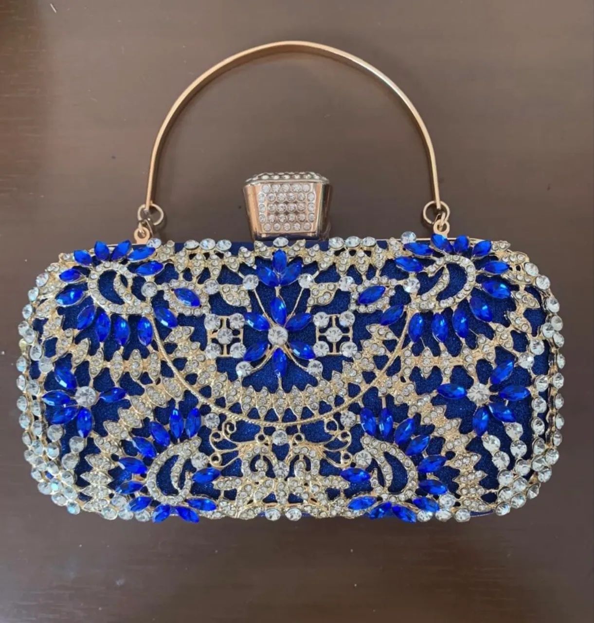 bolsa clutch pedras, azul e dourado