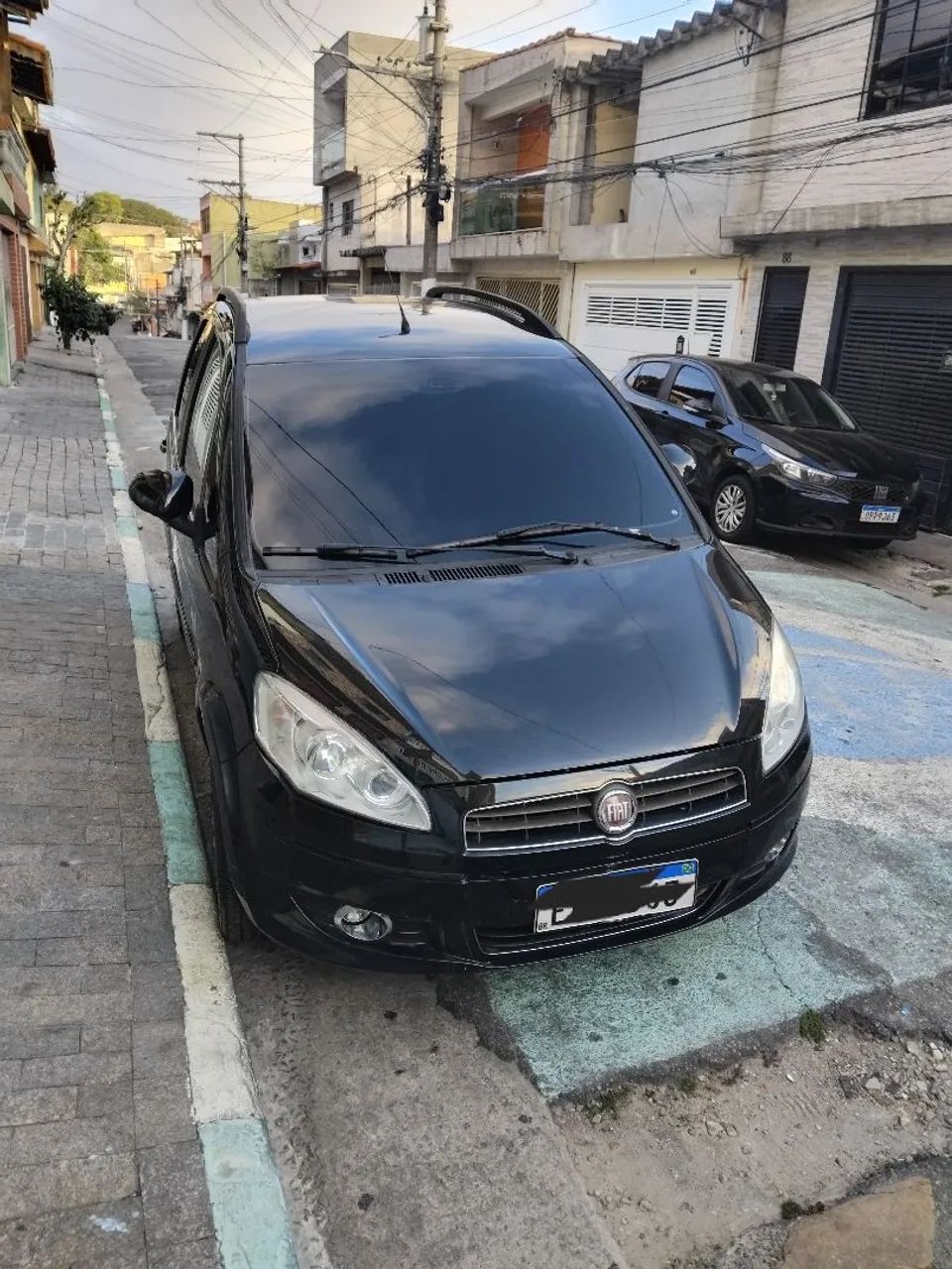 Fiat Idea Attractive 1.4 Fire Flex 8V 5P 2012