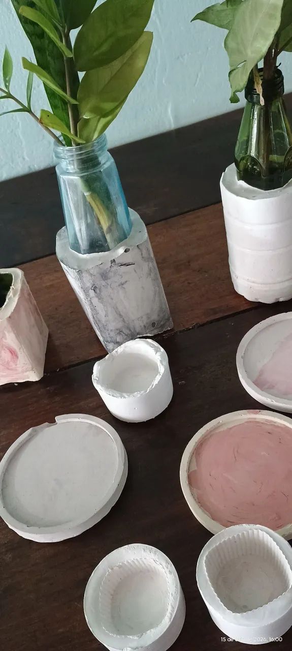 Artesanato em gesso e cimento  - Foto 4