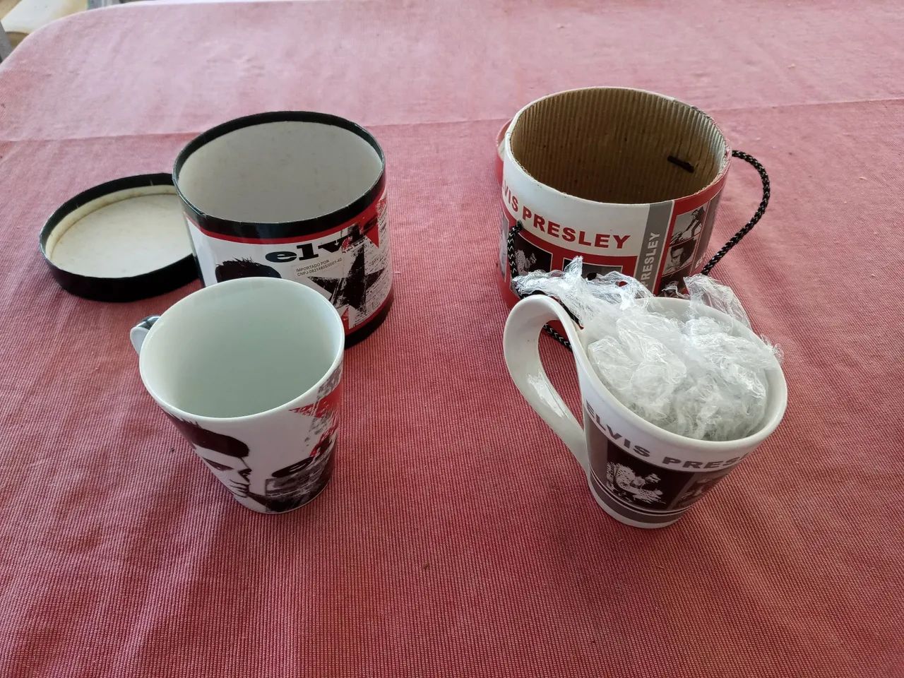 2 canecas de colecao Elvis Presley - Foto 2