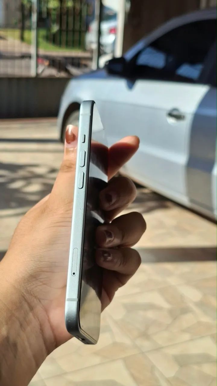 iPhone 15 semi novo  - Foto 2