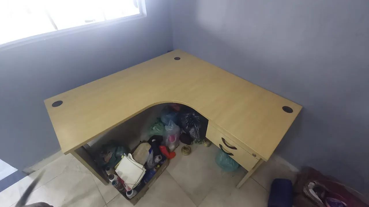 Mesa de escritório 140x140 - Foto 4