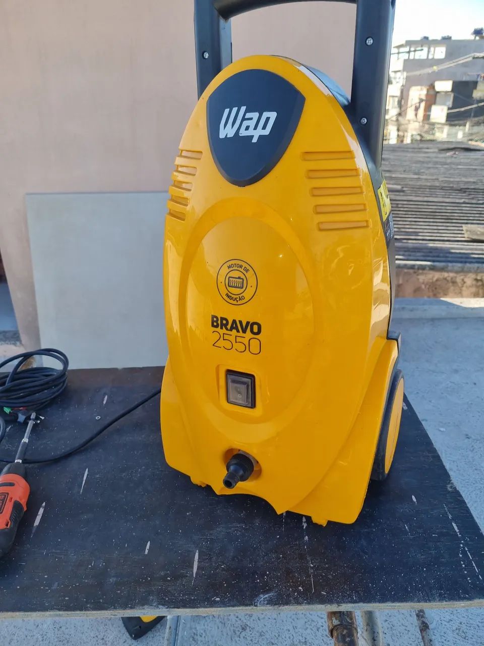 Lavadora de alta pressão WAP Bravo 2550 com defeito - Foto 3