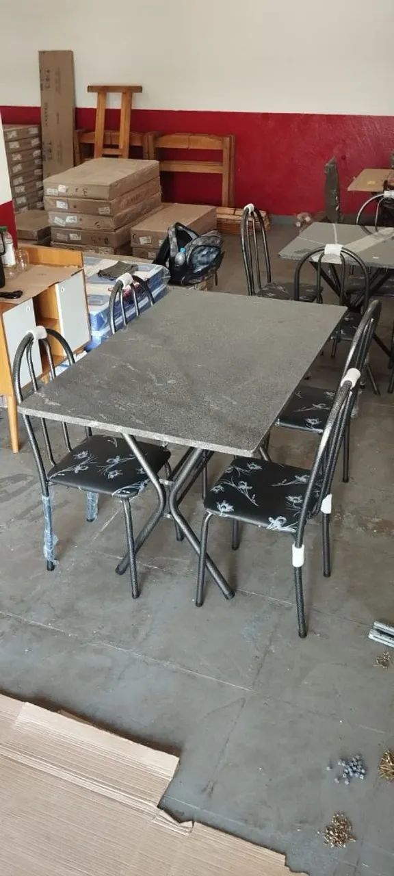 Conjunto Mesa de Pedra 4 Cadeiras Novas - Foto 4