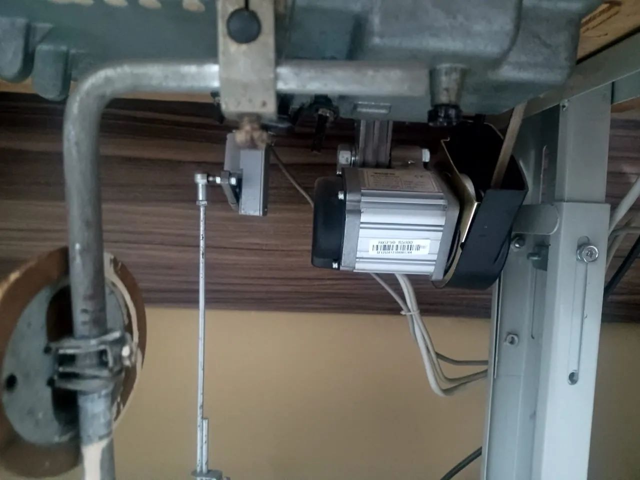 Máquina de costura  - Foto 2