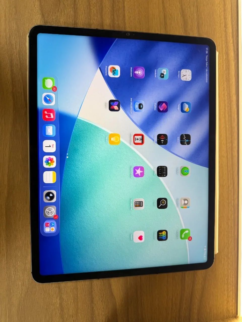 iPad Pro 12,9 5ª Geração M1 256GB Cellular + Capa Teclado - Foto 4